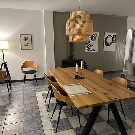 Del Farol فيلة